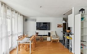 Chic And Comfortable Apart With Balcony